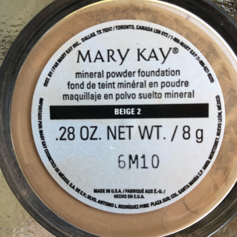 Makeup - Picture 5 of 5